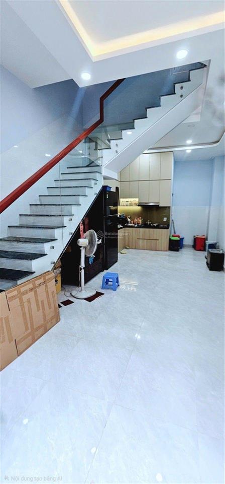 Nhà hxh đỗ cửa  nguyễn duy trinh  long trường  q9  chỉ 5 đồng.