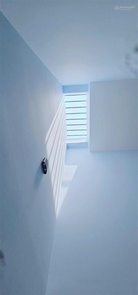Nhà hxh đỗ cửa  nguyễn duy trinh  long trường  q9  chỉ 5 đồng.