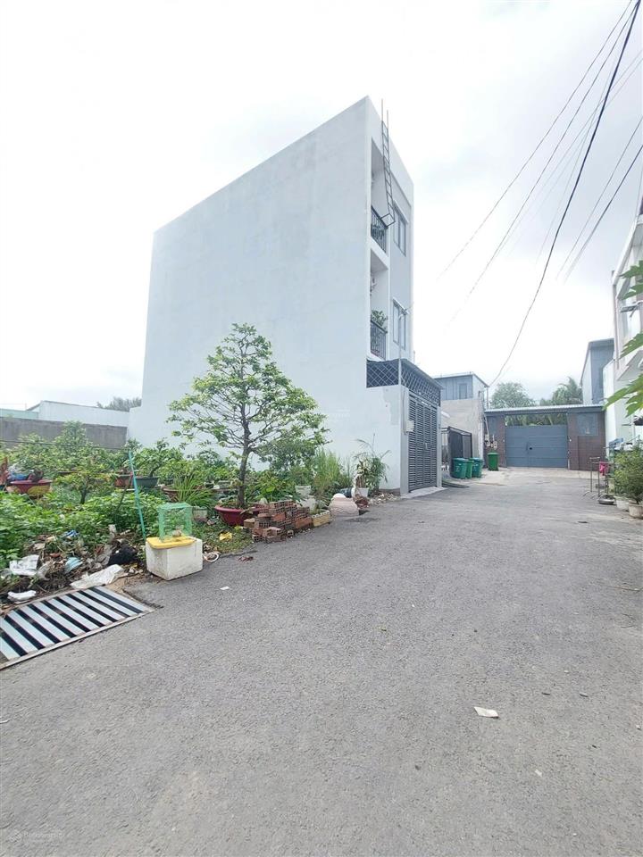 Cần bán gấp lô đất đẹp đường bưng ông thoàn, phú hữu, tp. thủ đức chỉ 4 tỷ nhỉnh