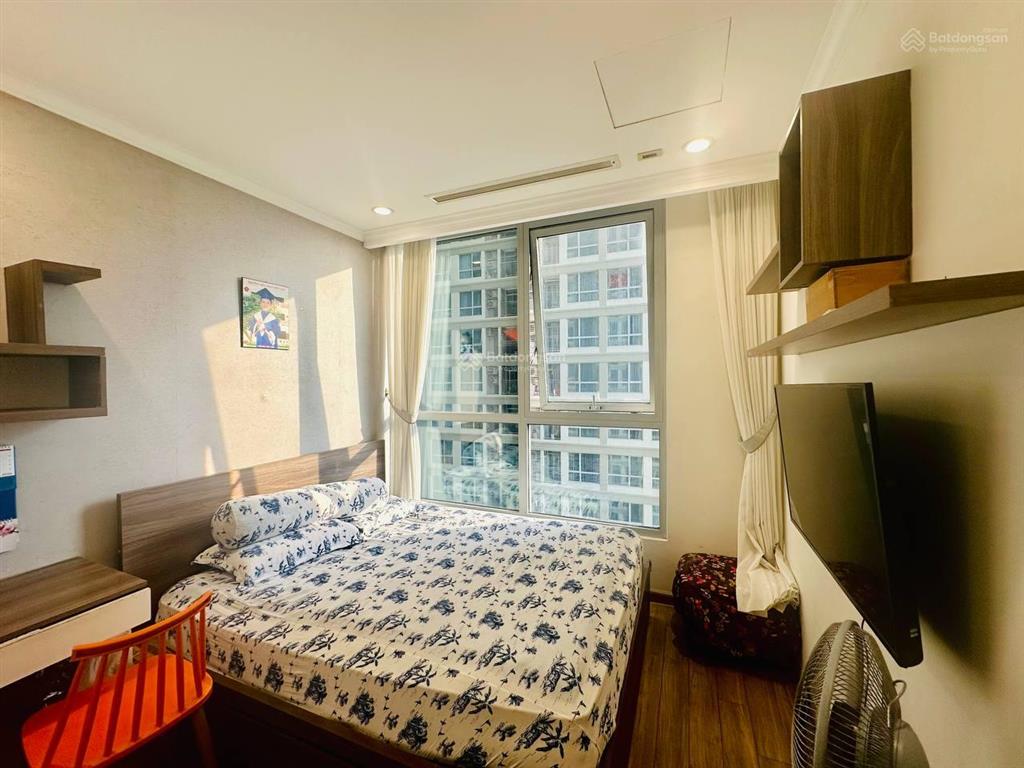 Landmark 5 (đối diện landmark 81) 2pn 2wc chính chủ, sẵn sổ. 10,8 tỷ