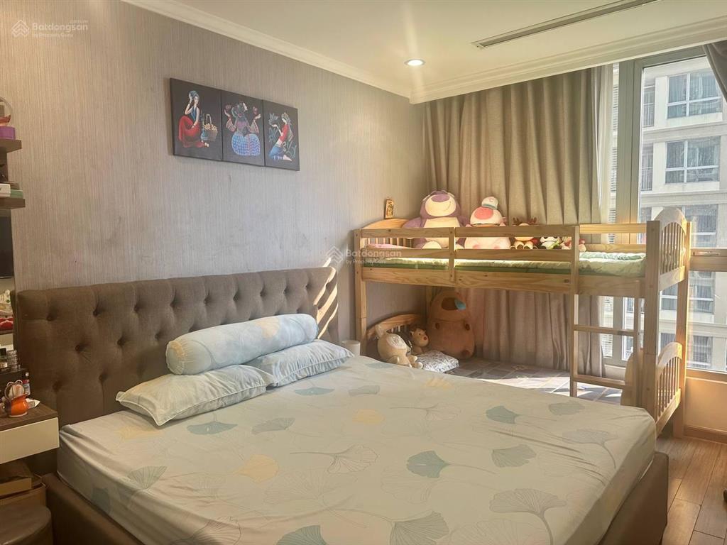 Landmark 5 (đối diện landmark 81) 2pn 2wc chính chủ, sẵn sổ. 10,8 tỷ