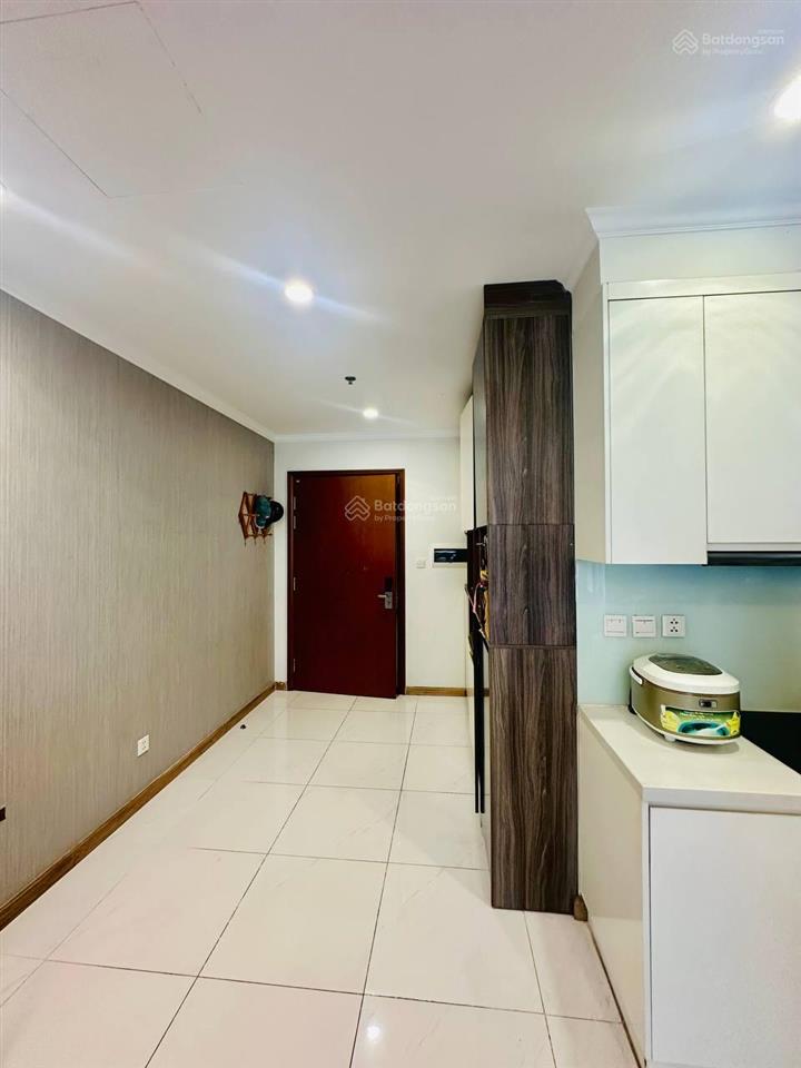 Landmark 5 (đối diện landmark 81) 2pn 2wc chính chủ, sẵn sổ. 10,8 tỷ