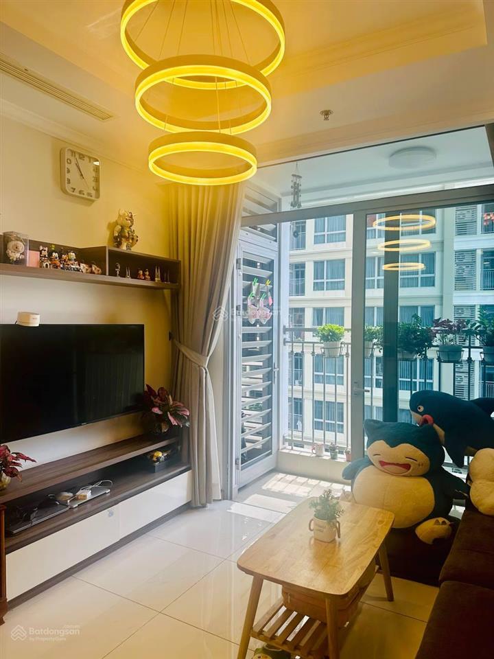 Landmark 5 (đối diện landmark 81) 2pn 2wc chính chủ, sẵn sổ. 10,8 tỷ