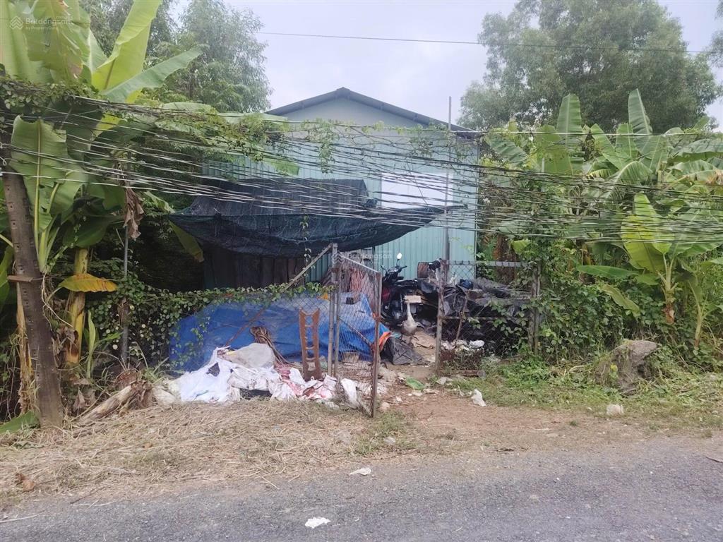 Lô góc ngay ngã tư đường nhựa lê thị lục phước lâm cần giuộc cũ 1491m², đã san lấp + có nhà xưởng