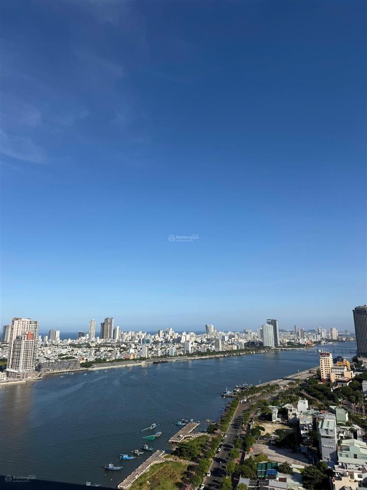 Chính chủ bán gấp căn view sông hàn, view biển mỹ khê và bắn pháo hoa  thuê 30tr/tháng