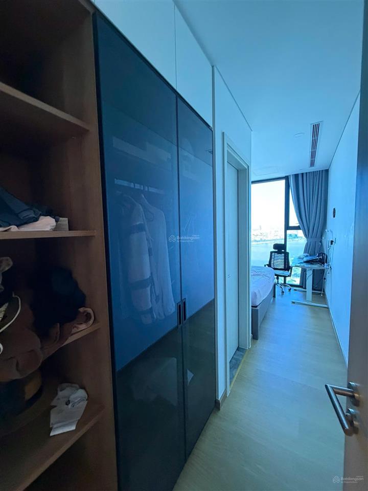 Chính chủ bán gấp căn view sông hàn, view biển mỹ khê và bắn pháo hoa  thuê 30tr/tháng