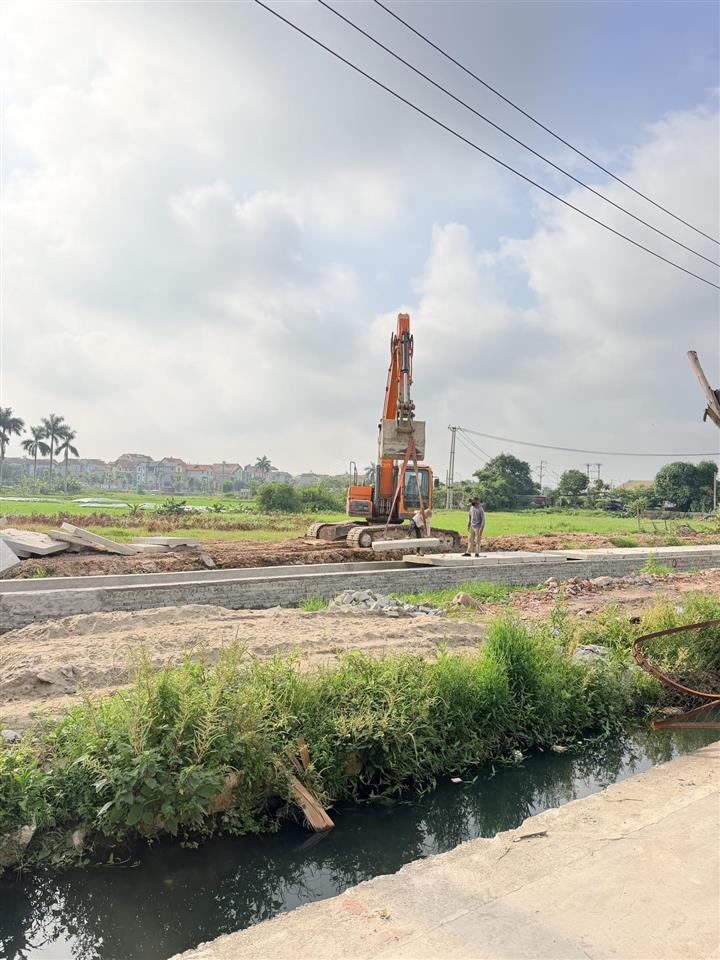 Bán nhà riêng s = 108m , lô góc  đường 18m. gần nhà văn hoá xã thiên lộc,hà nội ( thôn cầu,kim nỗ)