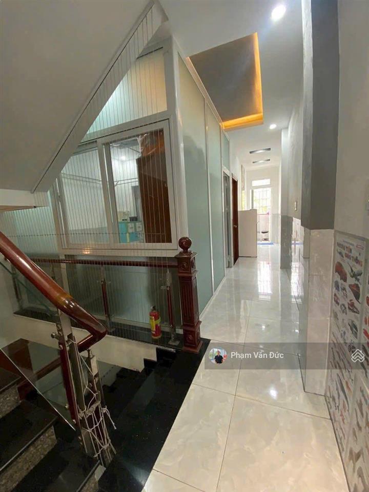 Chủ ngộp căn nhà rẻ nhất hiện nay . đối diên kđt vạn phúc . nhà đẹp dt lớn