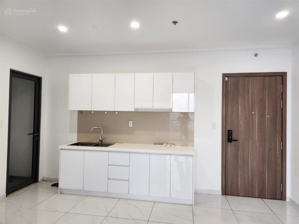 Bán căn hộ 2 phòng ngủ tầng cao 2 phòng ngủ giá 6.5 tỷ tầng sân vườn. tú cata 0909 931 ***