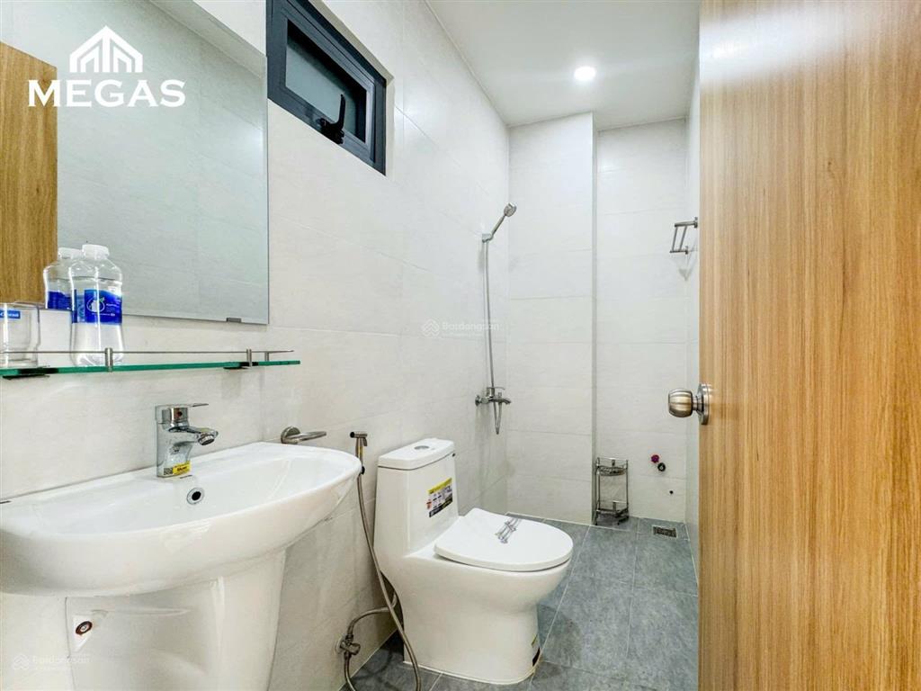 Căn hộ dịch vụ ban công siêu thoáng mát