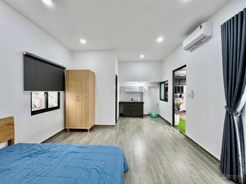 Căn hộ mini nội thất cơ bản ban công to