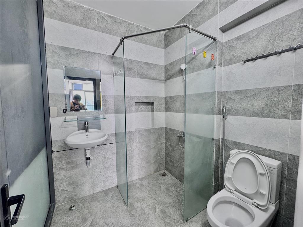 Cho thuê căn hộ 2 ban công siêu thoáng gần sân bay