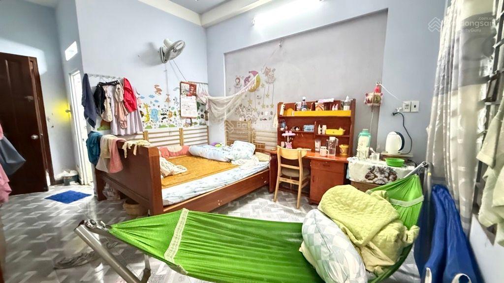 Hxh đỗ cửa  nhà đẹp ở ngay  dài khủng  ngang chuẩn 4m  95m2  3 tầng huỳnh thị hai q12  5tỷ