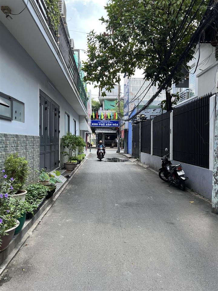 Nhà đẹp ở ngay  hẻm 5m thông 2 tầng  nguyễn văn khối gv  30m2  chỉ 3,45tỷ (tl)