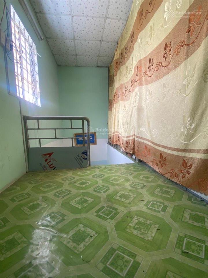 Lô góc mt đường 10m, thông tứ hướng, nhà tốt ở ngay  108m2 lê thị riêng ta. 32 q12  4,2tỷ (tl)