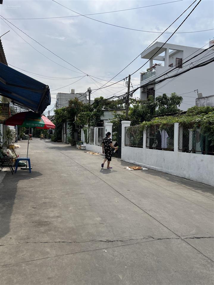 Lô góc mt đường 10m, thông tứ hướng, nhà tốt ở ngay  108m2 lê thị riêng ta. 32 q12  4,2tỷ (tl)