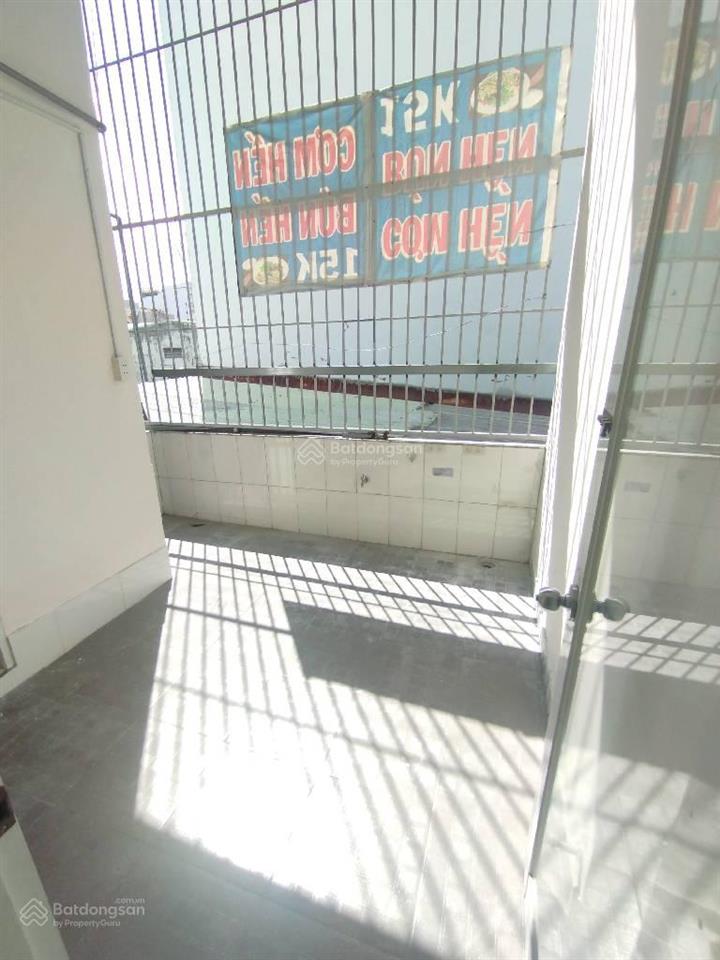 Nhà đẹp ở ngay  hxh đỗ cửa  phan văn hớn (ttn12) q.12  2 tầng  52m2  5,1 tỷ (tl)