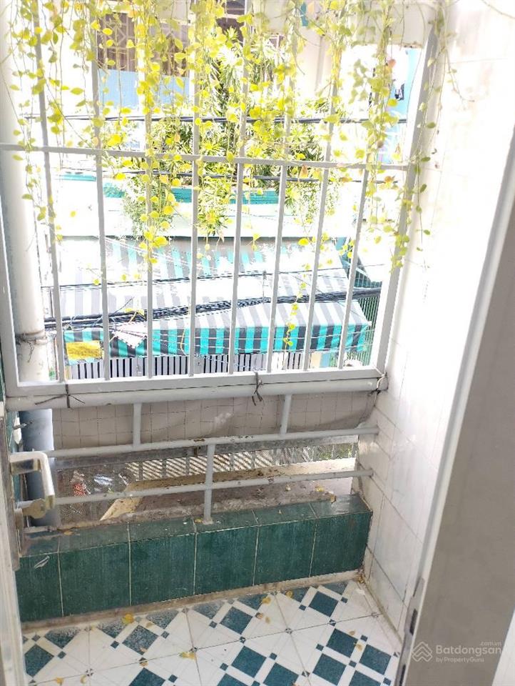 Nhà đẹp ở ngay  hxh đỗ cửa  phan văn hớn (ttn12) q.12  2 tầng  52m2  5,1 tỷ (tl)