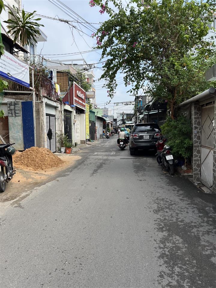 Hẻm 5m thông  nhà sẵn nội thất cơ bản  41m2  5 tầng  7,8 tỷ (tl)