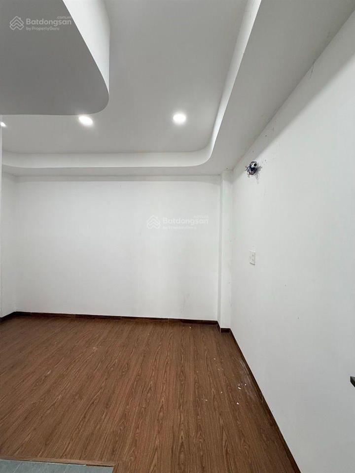 Hẻm 5m thông  nhà sẵn nội thất cơ bản  41m2  5 tầng  7,8 tỷ (tl)