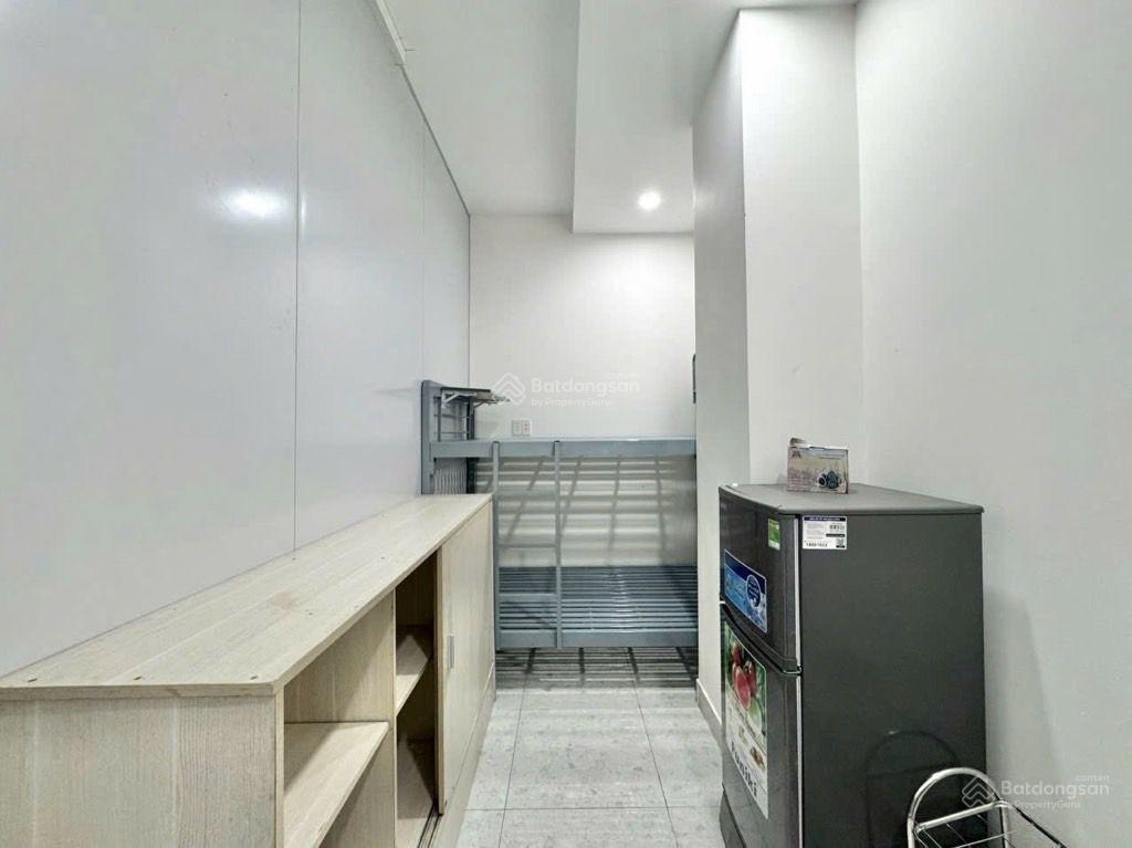 Hxh đỗ cửa  sát mt trần bá giao  119m2  ngang 6m  full nội thất ở ngay  13,9 tỷ (tl)