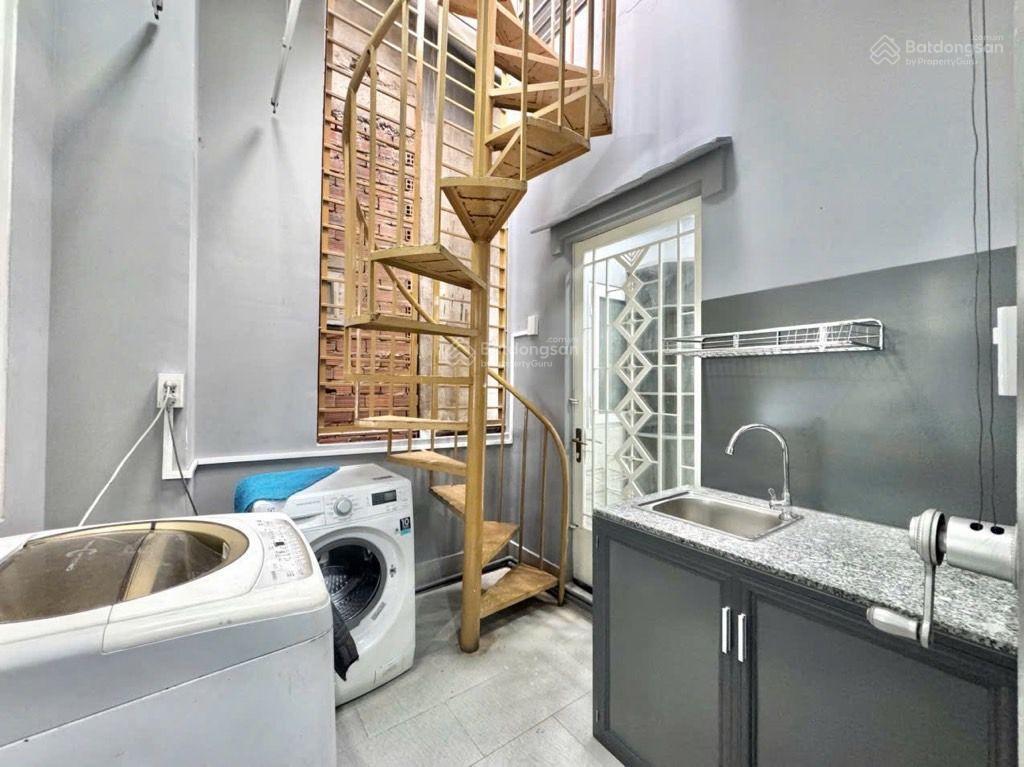 Hxh đỗ cửa  sát mt trần bá giao  119m2  ngang 6m  full nội thất ở ngay  13,9 tỷ (tl)