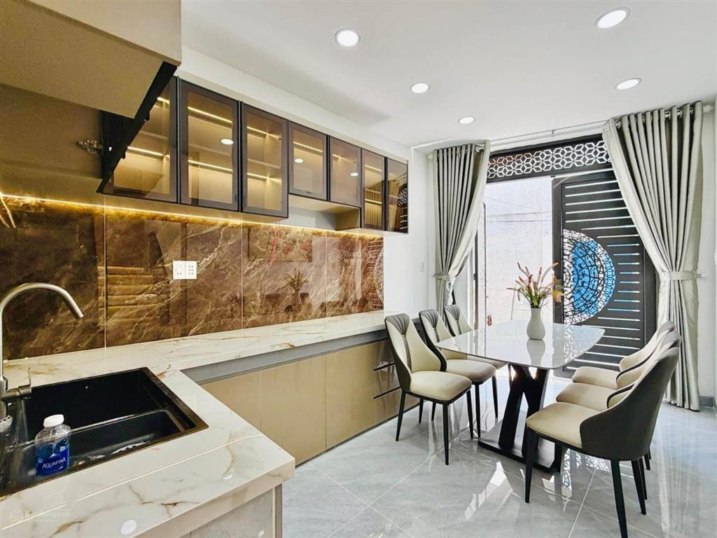 Mua 1 được 2  hxh đỗ cửa  3 tầng  phạm văn chiêu gv 45m2 ngang 6,3m  full nội thất 5,2 tỷ tl