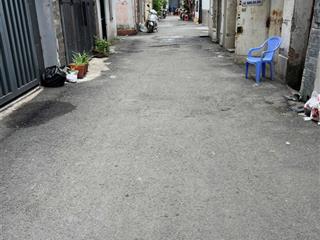 Nhà đẹp ở ngay  sát hxh thông nguyễn kiệm đường số 2 hạnh thông gv  3 tầng  ngang 6m  4,5tỷ