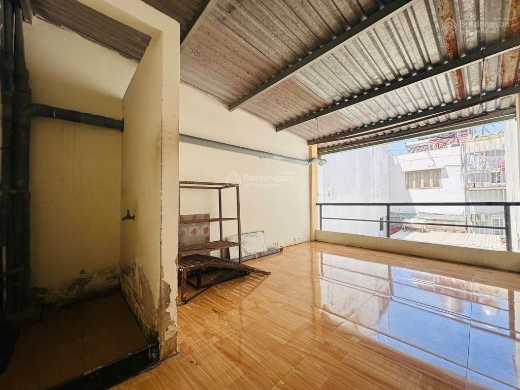 Nhà đẹp ở ngay  sát hxh thông nguyễn kiệm  đường số 2  gv 3 tầng ngang 6m  4,5 tỷ (tl)