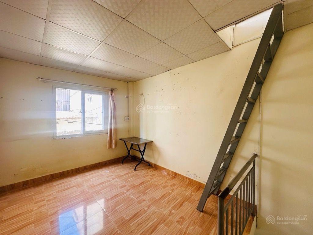 Nhà đẹp ở ngay  sát hxh thông nguyễn kiệm  đường số 2  gv 3 tầng ngang 6m  4,5 tỷ (tl)