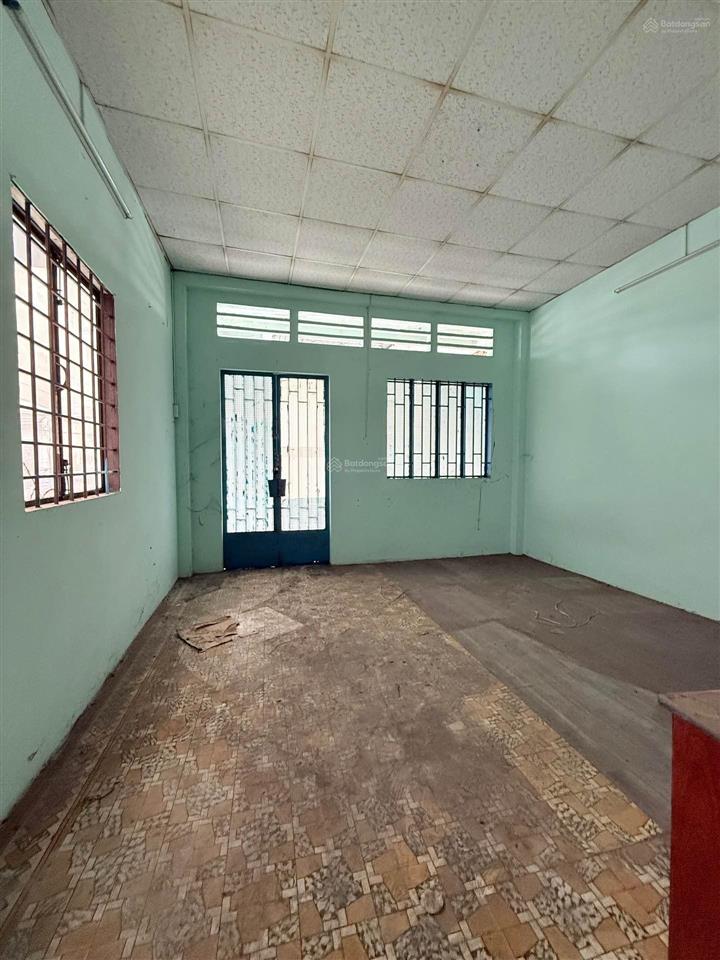 Mặt tiền trần bá giao gv  giáp nguyễn thái sơn 67m (4,6m*14m)  2 tầng  chỉ 11,9 tỷ (tl)