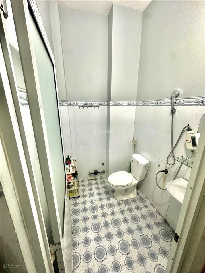 Chdv mt trần bá giao, dòng tiền 50tr/th, 5 tầng, 13 phòng  105m² (4,5m*23m), chỉ 17tỷ (tl)