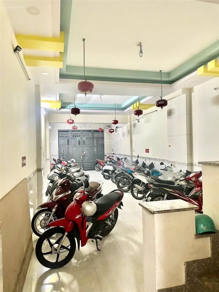 Chdv mt trần bá giao, dòng tiền 50tr/th, 5 tầng, 13 phòng  105m² (4,5m*23m), chỉ 17tỷ (tl)