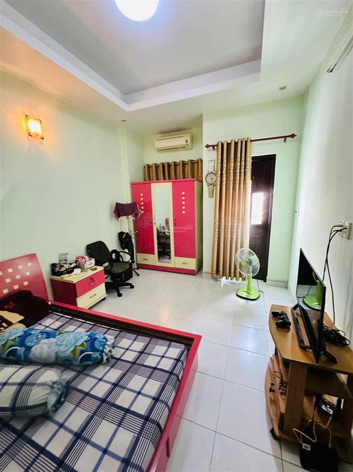 Nhà 3 tầng kiên cố  thống nhất  41m² (3,4m*14m), chỉ 5,1 tỷ (bl)