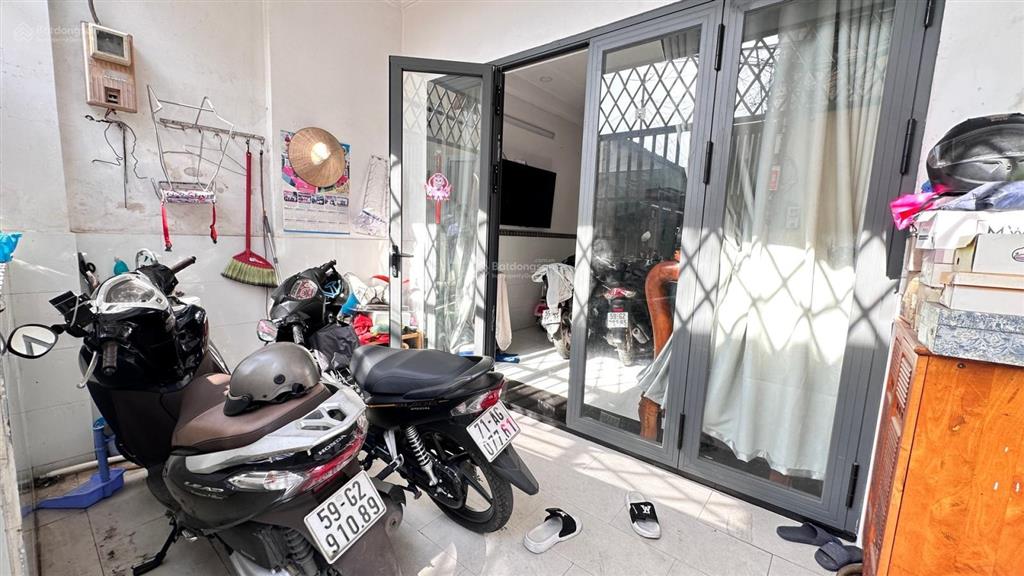 Nhà đẹp 2 tầng btct  dt 74m2  hxh thông lê văn khương q12  ngang 5m  5,25 tỷ (tl)