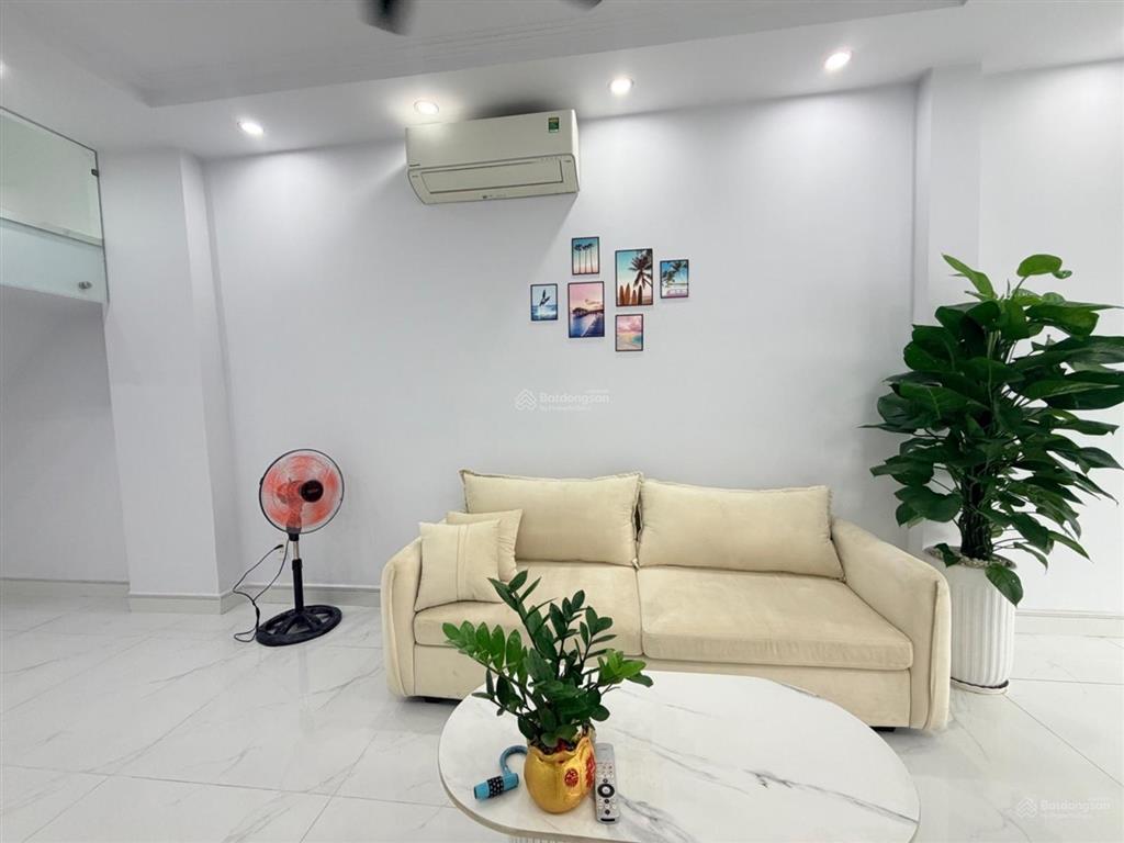 Nhà 2 tầng sẵn nội thất ở ngay  52m2 (3,3*16)  hẻm 5m thông nguyễn văn lượng gv  chỉ 6,35 tỷ (tl