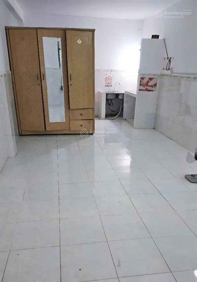 Nhà 2 tầng giáp mt thống nhất  dtcn 75m2 (4,5*17)  dòng tiền 15tr/th  chỉ 6,9 tỷ (tl)