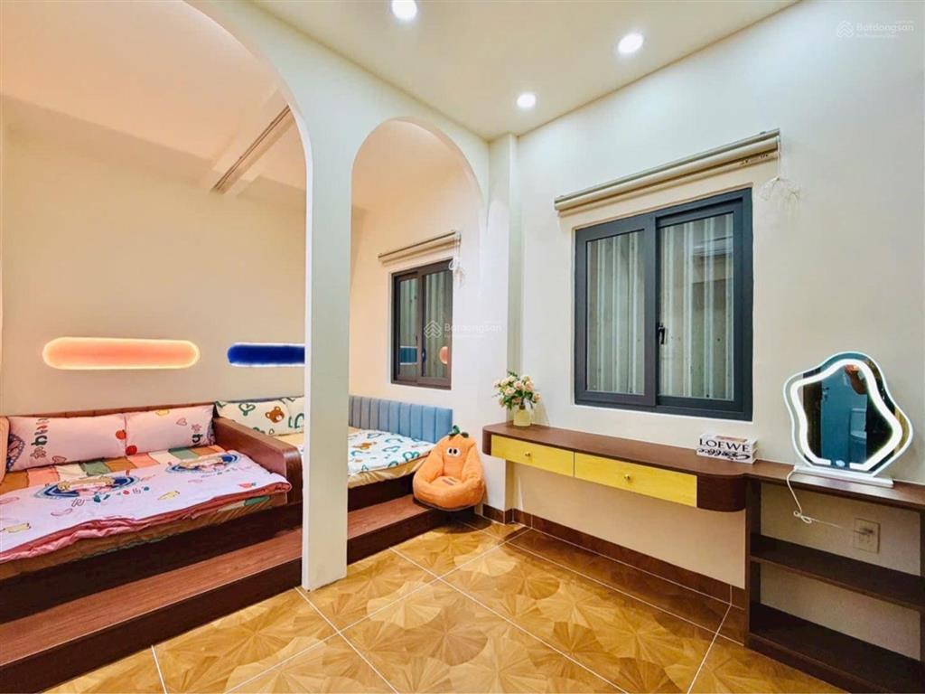 Nhà đẹp 3 tầng kiên cố full nội thất ở ngay, 50m2 ngang 5,6m, giáp mt lê đức thọ, chỉ 5,8 tỷ (tl)