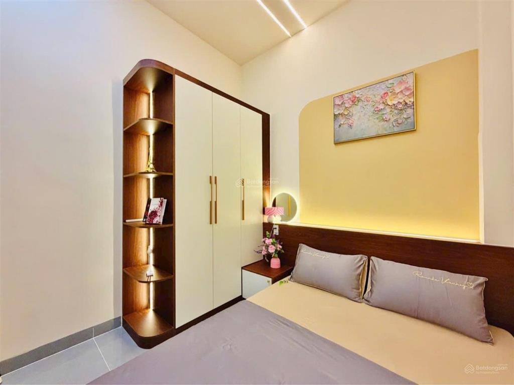 Nhà đẹp 3 tầng kiên cố full nội thất ở ngay, 50m2 ngang 5,6m, giáp mt lê đức thọ, chỉ 5,8 tỷ (tl)