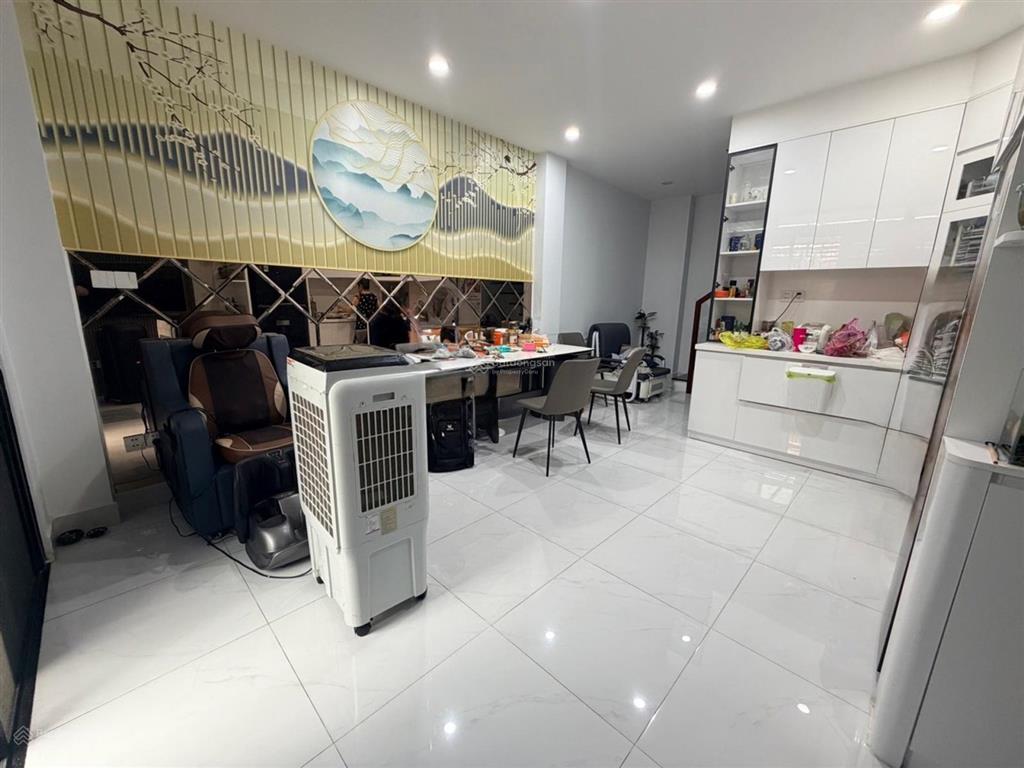 Siêu phẩm 4 tầng kiên cố, 43m2 (4*11), giáp mt đường số 2, hạnh thông gv, chỉ 5,9 tỷ (tl)