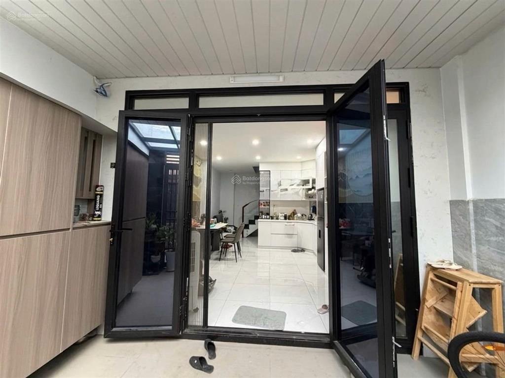 Siêu phẩm 4 tầng kiên cố, 43m2 (4*11), giáp mt đường số 2, hạnh thông gv, chỉ 5,9 tỷ (tl)