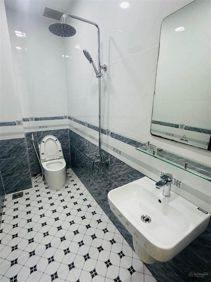 Căn mt đường nhựa 8m lk25, q12  4 tầng  75m2 (10*13,2), full nội thất, chỉ 7,5tỷ (bl)