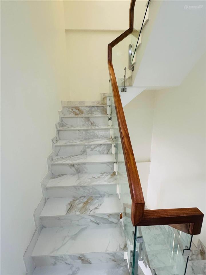 Căn mt đường nhựa 8m lk25, q12  4 tầng  75m2 (10*13,2), full nội thất, chỉ 7,5tỷ (bl)
