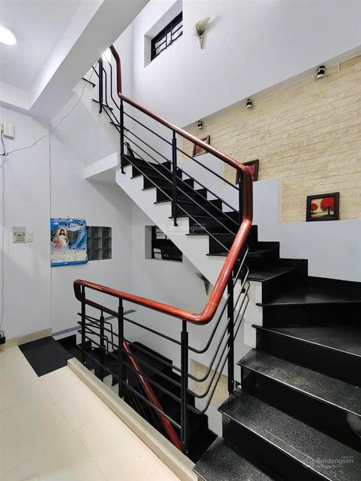 Siêu phẩm mtkd 4 tầng kiên cố, 72m2 (4*18) thống nhất gv, nhỉnh 11 tỷ (tl)