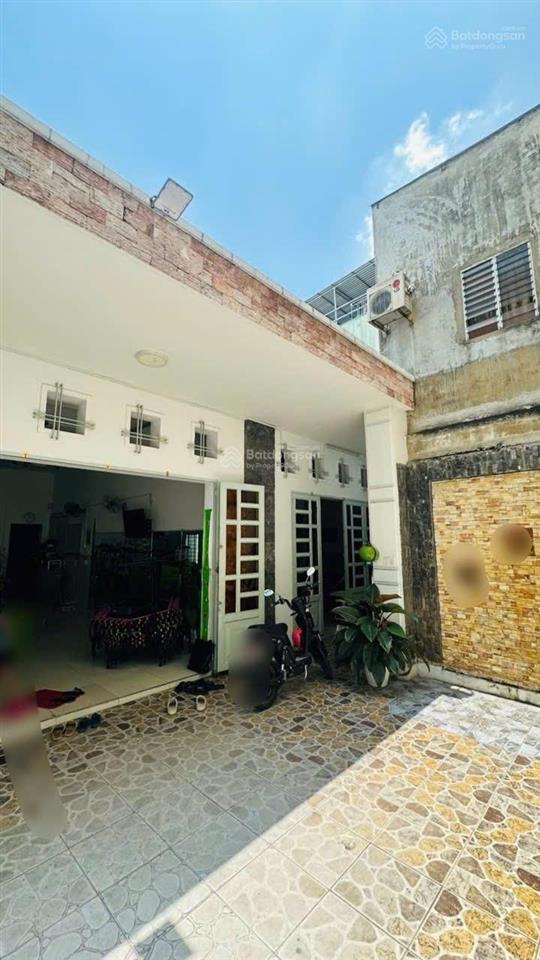 Cặp đôi 2 tầng, giáp hxh thông mt nguyễn văn quá , dt 180m2 (9,3*16), nhỉnh 9 tỷ (tl)