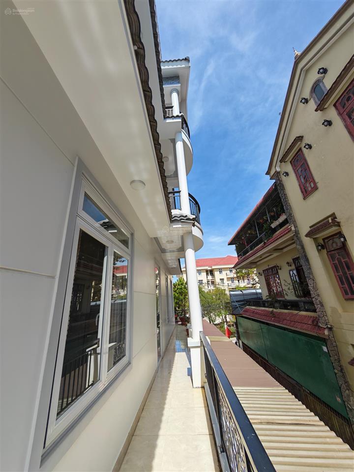 Bán nhà phố đường mê linh, đà lạt 9 phòng ngủ, thích hợp làm khách sạn hoặc homestay (có video)