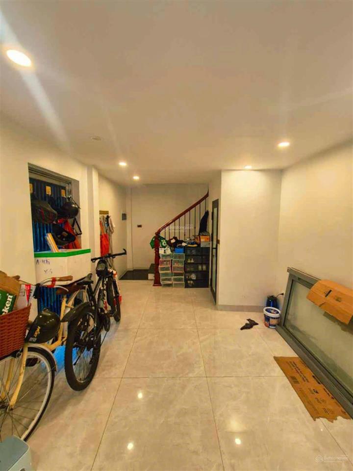 Bán gấp nhà riêng hồng mai, hàng xóm phố bạch mai, nhà 5 tầng lô góc, ngõ ô tô đỗ cửa, sổ cc