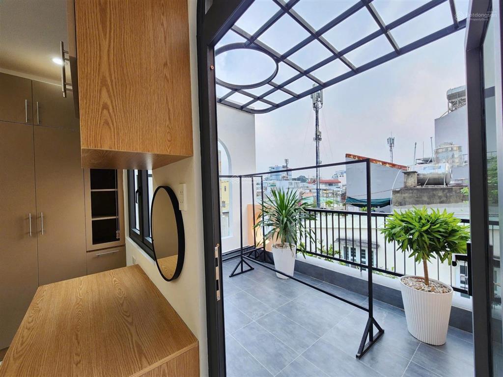 Studio quận 10 trung tâm tpđường sư vạn hạnhcó ban công sân rộng gần vạn hạnh mall