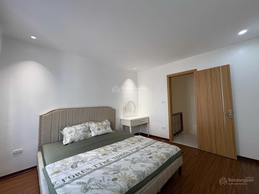 5.56 tỷ * 27m2  tân mai  trương định  4 tầng * 3.6m mặt tiền  0382 487 ***