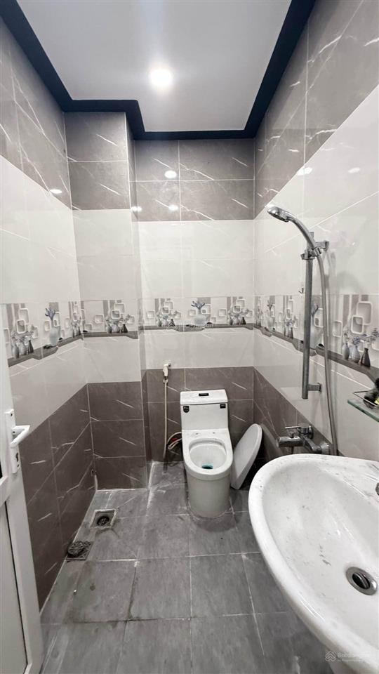 Bán gấp nr 4pn, 4wc, 47m2 tại hương lộ 2, bình trị đông, 6,38 tỷ giá tốt